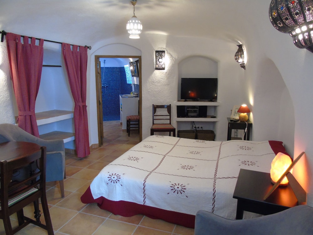 Estudio Comfort, 1 cama queen, cocina, vista a la piscina
