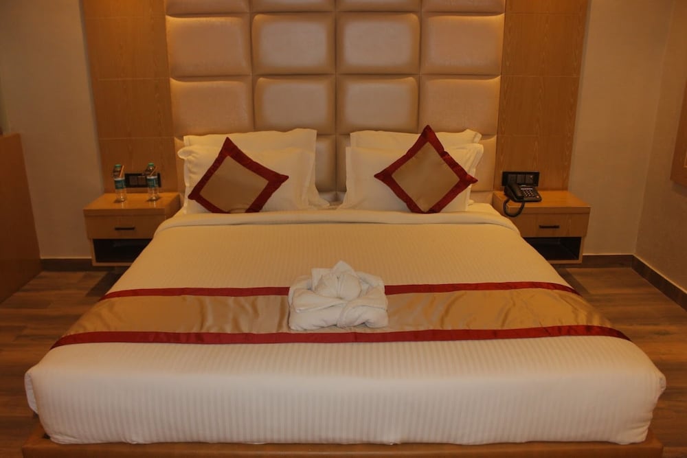 Royal Room photo 2