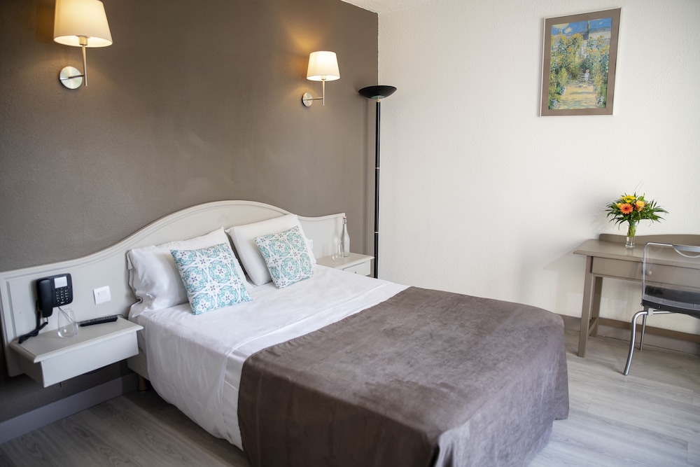 Superior Double Room - Photo 1