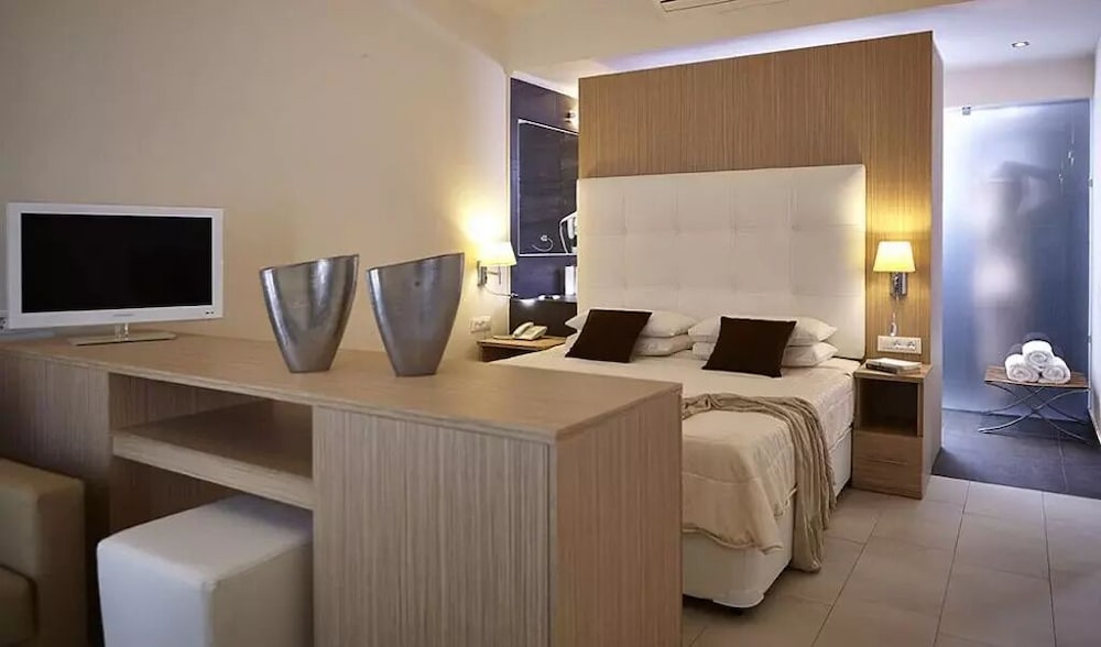 Superior Room, Garden View - Photo 1