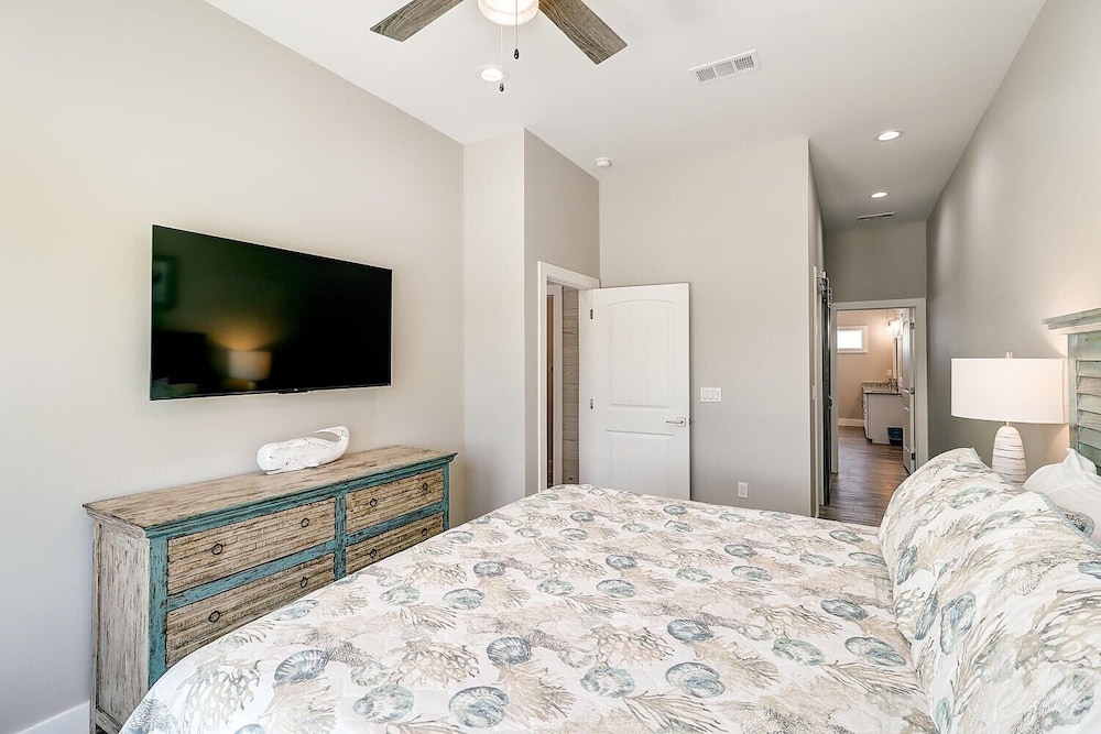 House, 3 Bedrooms photo 2