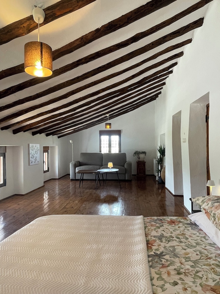 Deluxe Suite, 2 Queen Beds