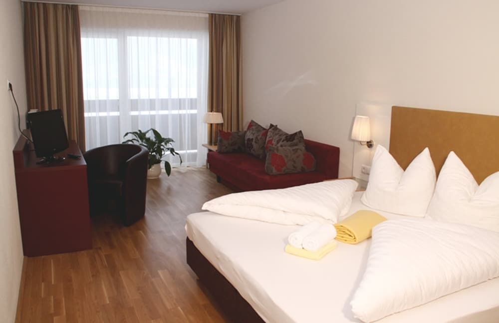 Triple Room, Balcony photo 3