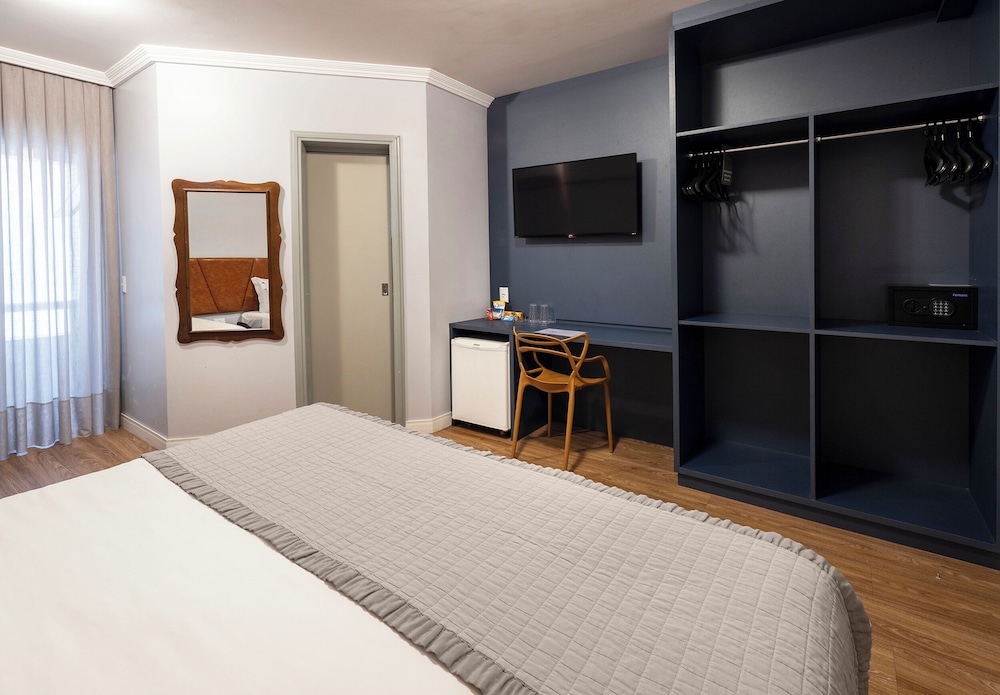 Standard Room photo 2