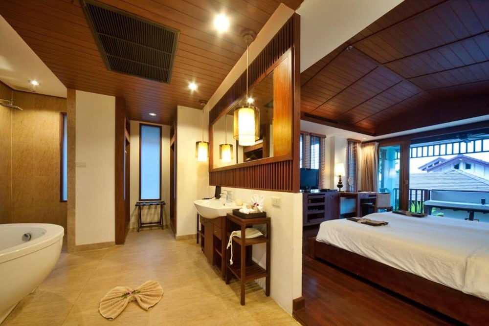 Deluxe Room - Photo 4