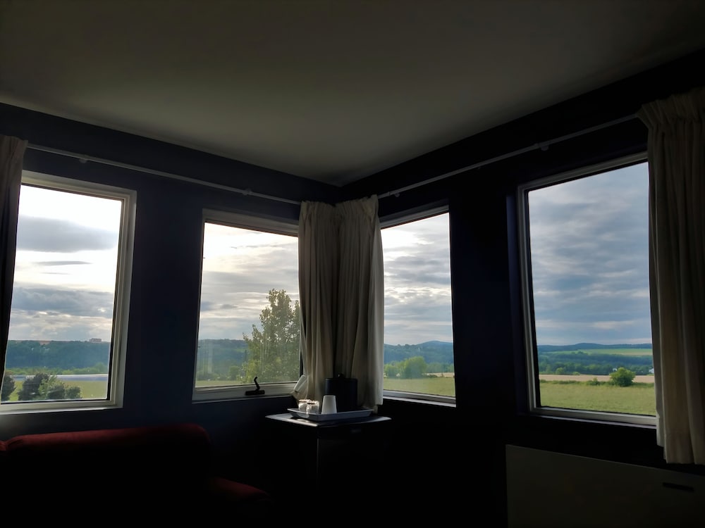 Deluxe Room, 2 Queen Beds - Photo 4