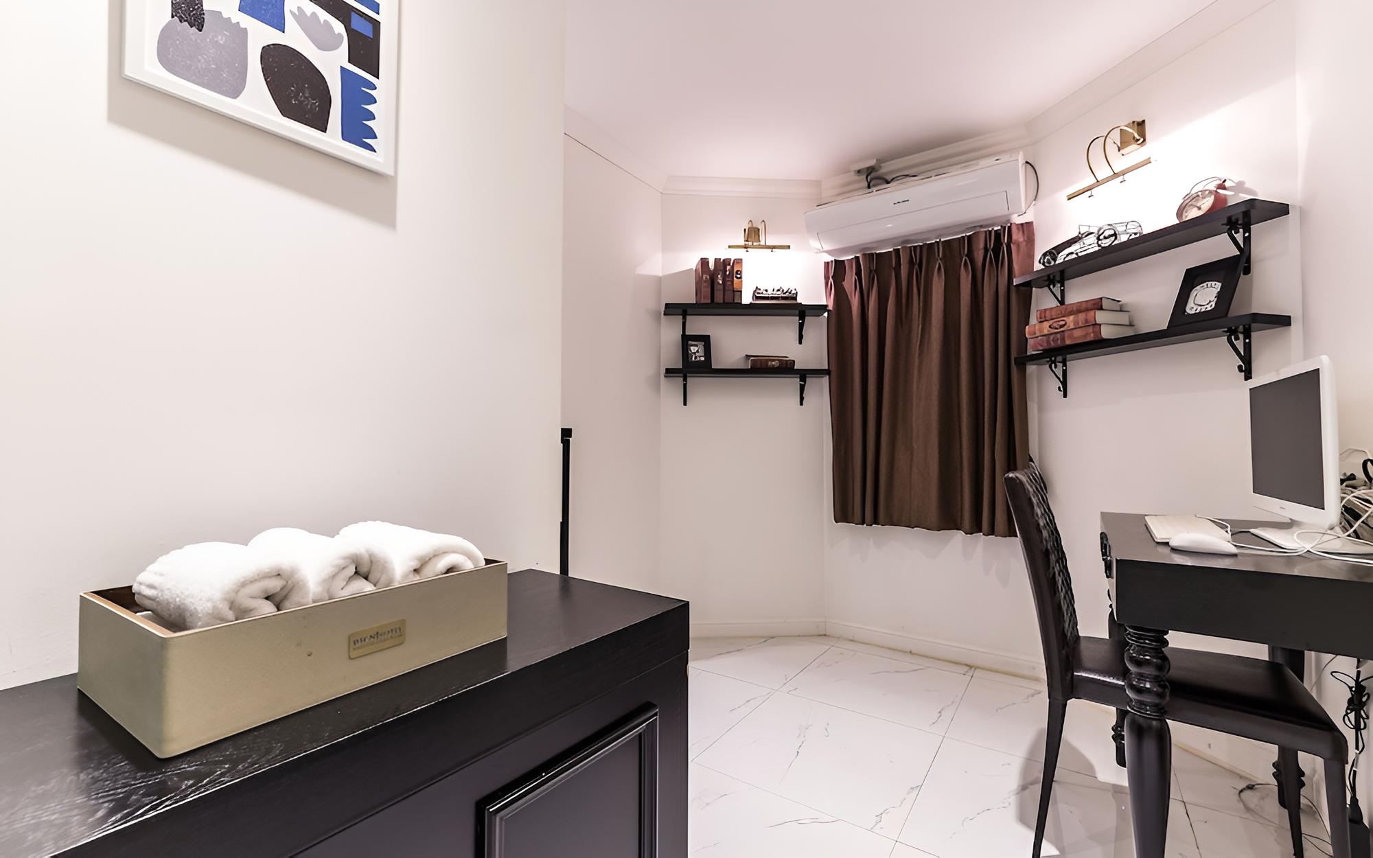 Room (Premium) - Photo 5