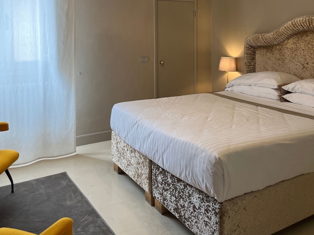 Connecting rooms, 2 Bedrooms, 1 Bathroom photo 1