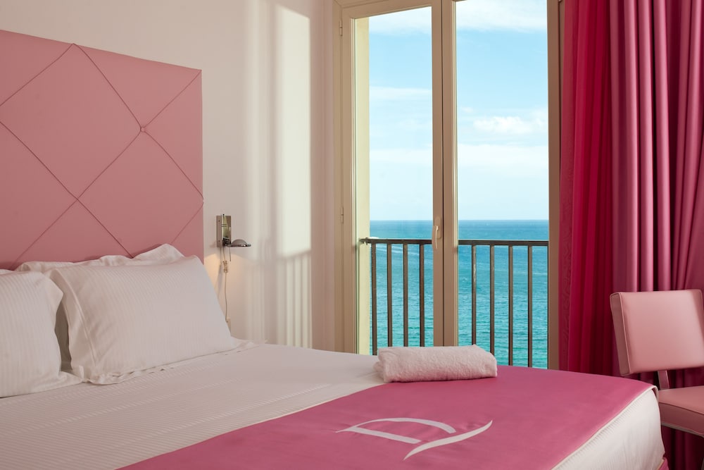Double Room, Sea View (Prestige) - Photo 1