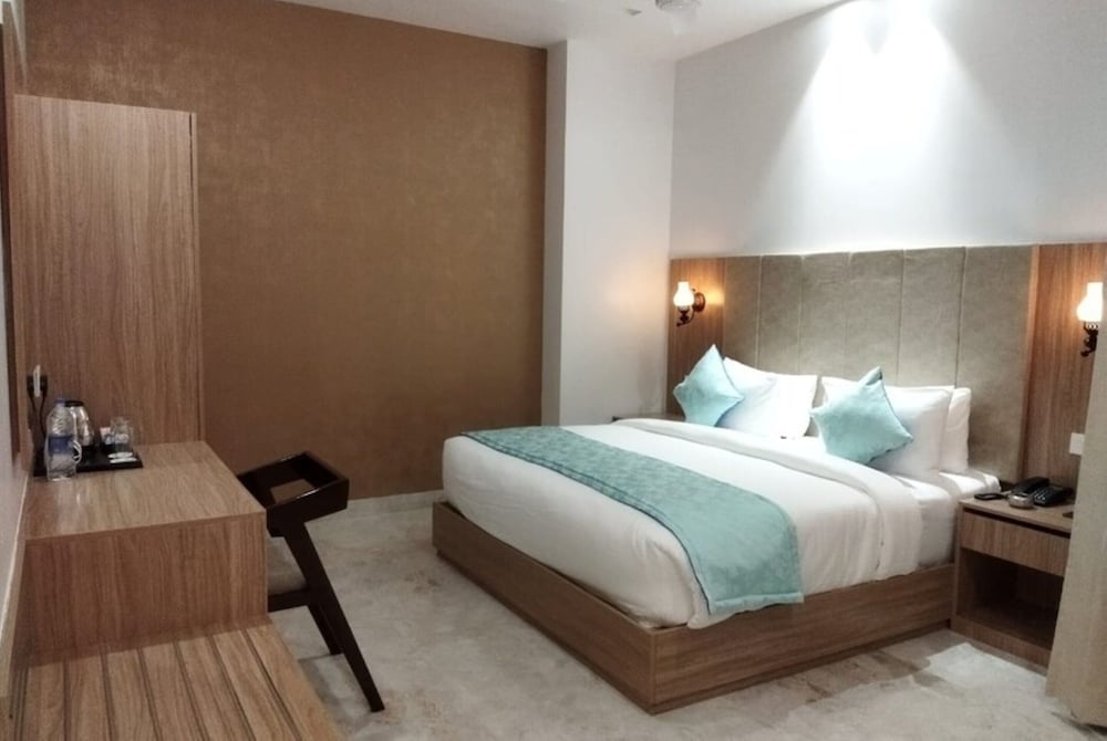 Deluxe Double Room photo 2
