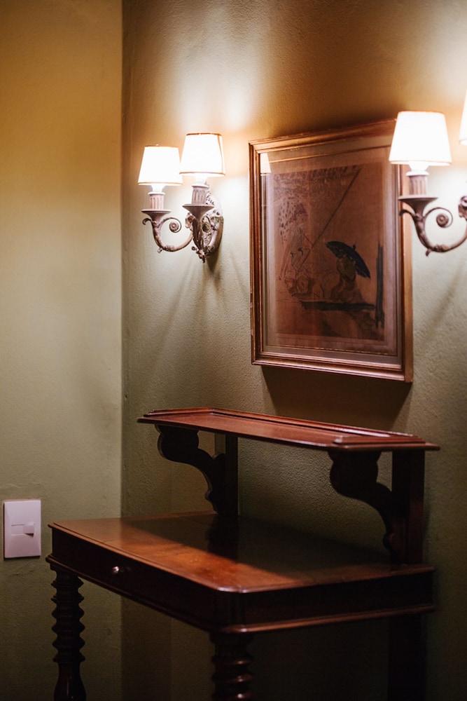 Classic Suite, 1 King Bed, Non Smoking, Private Bathroom (Cardenal) photo 3