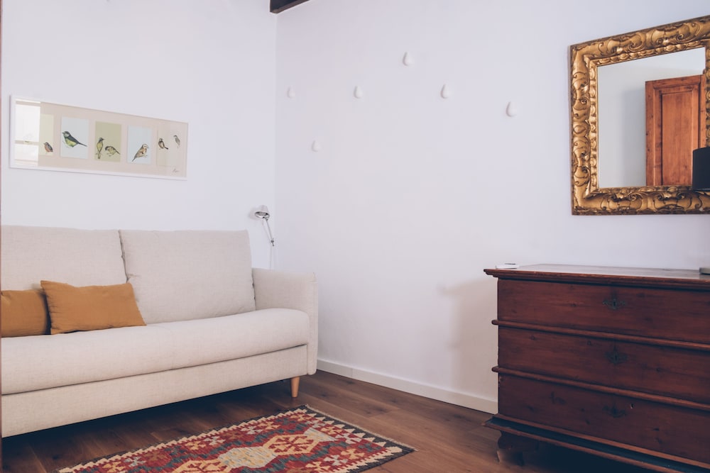 Family Apartment, 1 Queen Bed with Sofa bed (9) photo 3