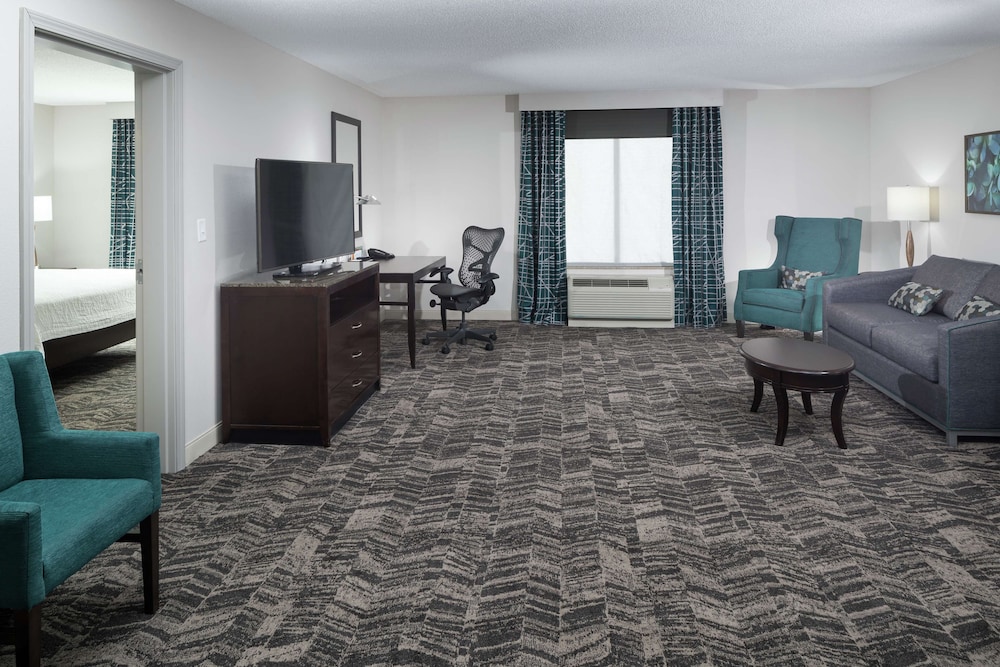 Suite, Accessible - Photo 3