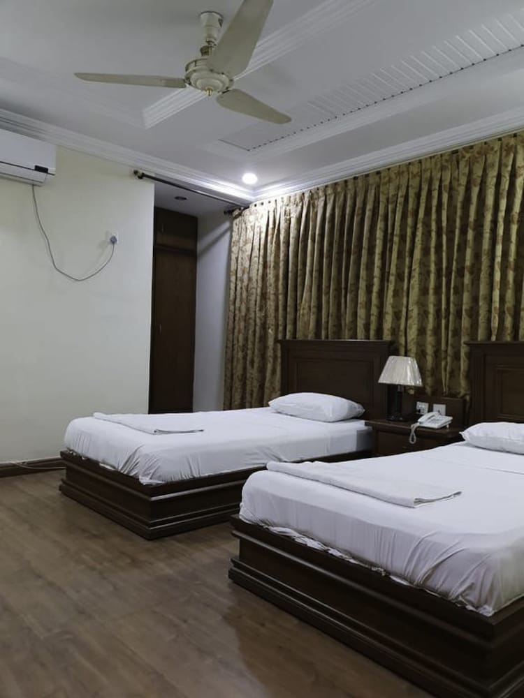 Standard Single Room photo 2