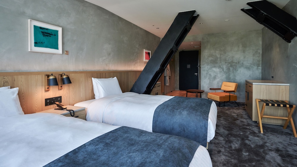 L02 Forest View Twin Universal Room photo 1