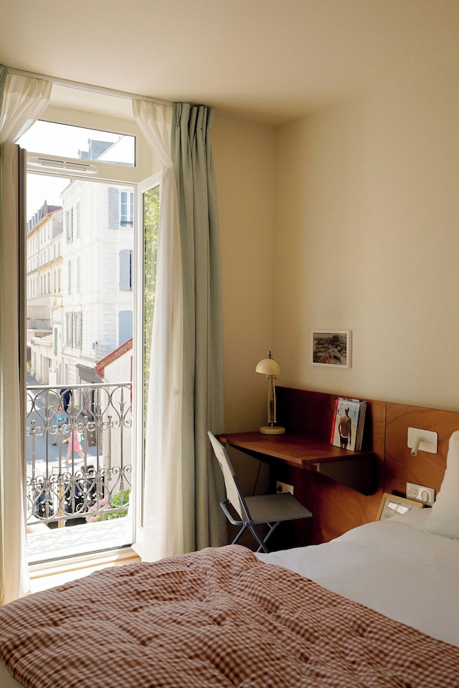 Comfort Room - Photo 4