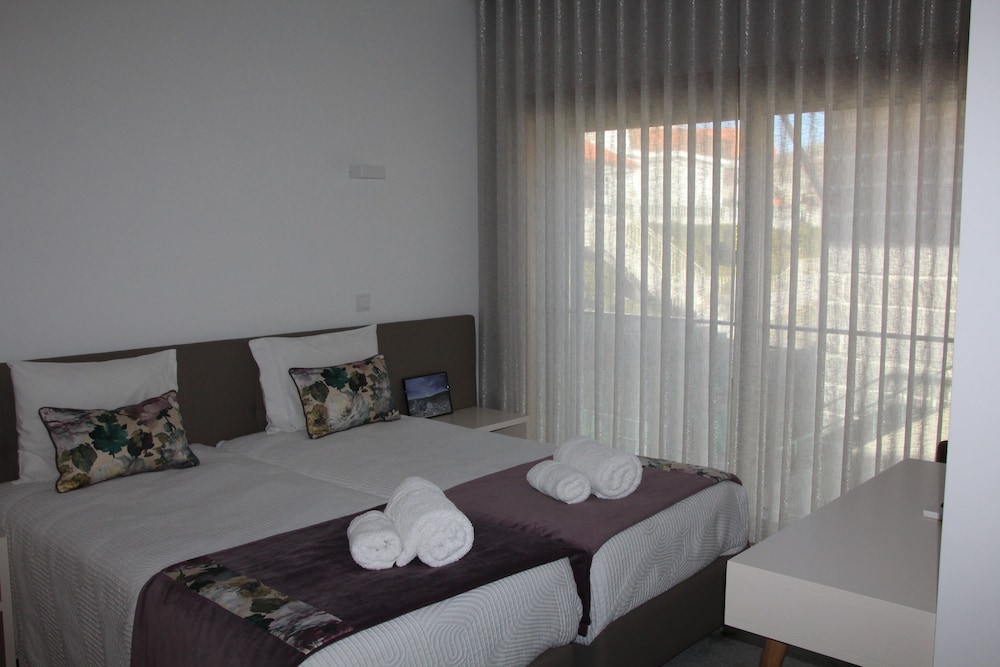 Twin Room - Photo 1