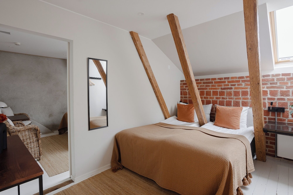 Family Room, Multiple Beds photo 1
