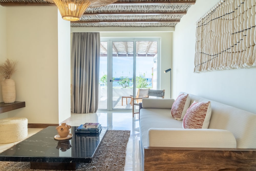 Suite, 1 Bedroom, Sea View photo 3