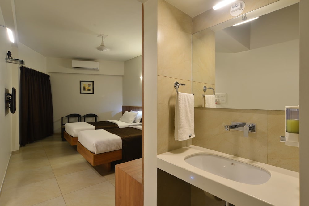 Deluxe Double Room photo 3