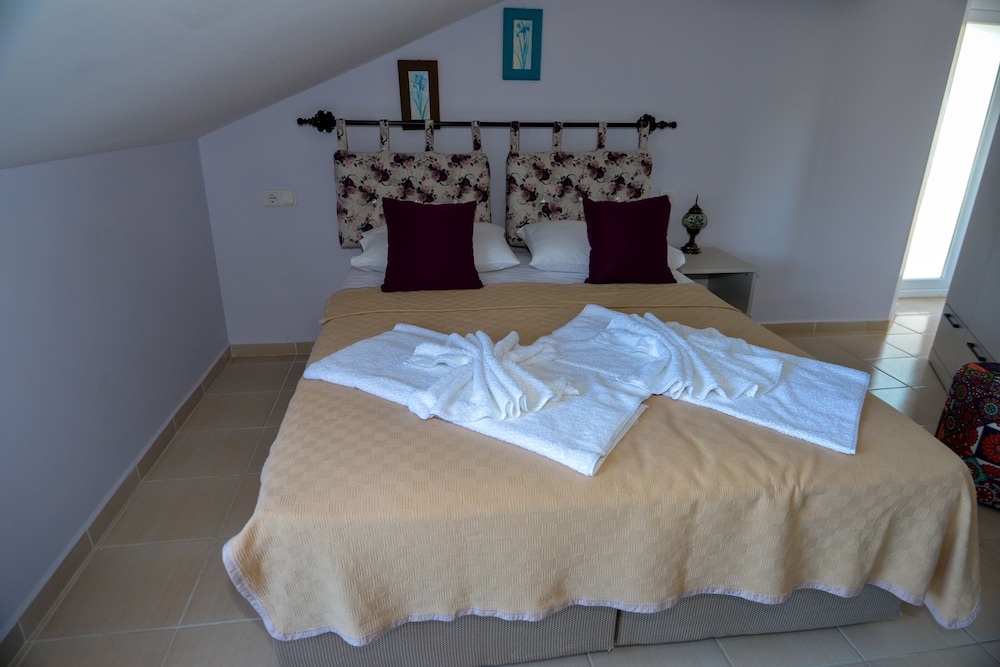 Superior Double Room, Balcony - Photo 10