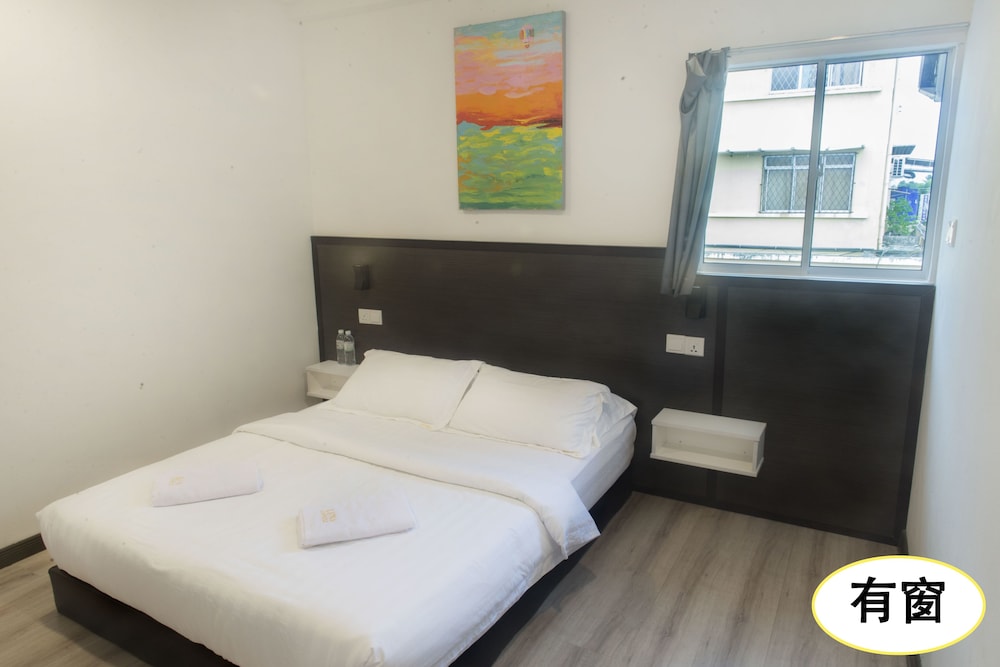 Deluxe Double Room, 1 Queen Bed photo 3