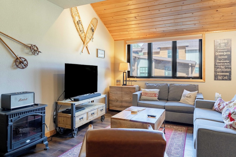 House (2 Bedrooms)