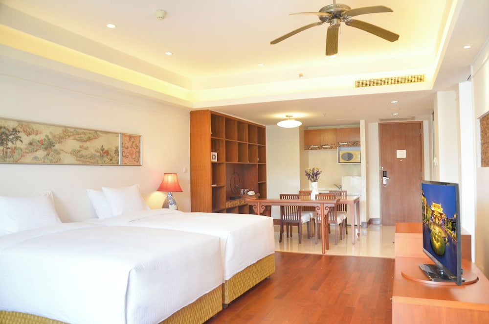 Deluxe Two Bedroom Suite