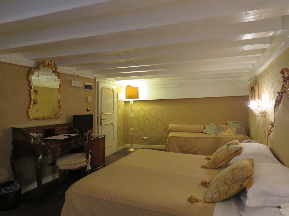 Comfort Room