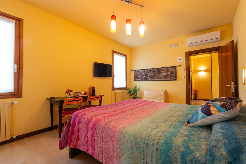 Superior Double Room with Private External Bathroom photo 1