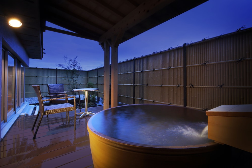 Jr. Suite, with Open Air Bath (TUKI/HOSHI) photo 2