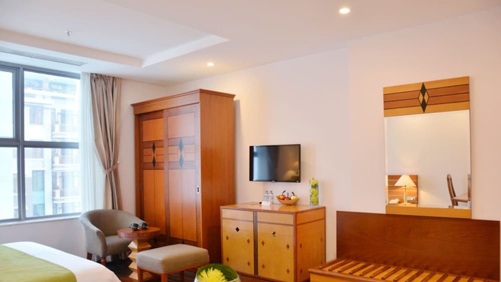 Deluxe Double or Twin Room, City View - Photo 7