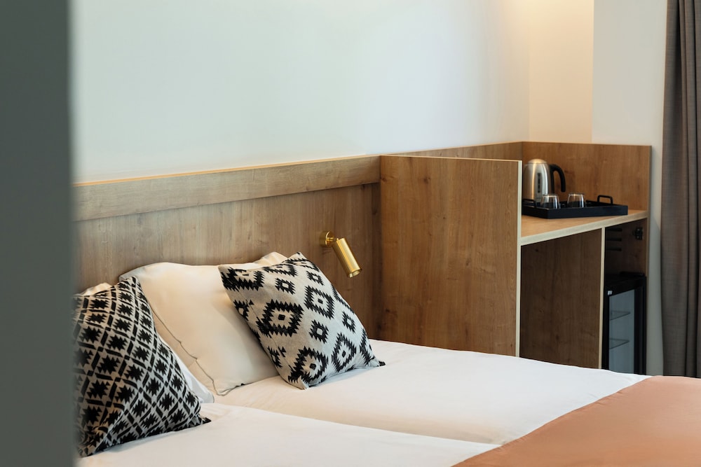Double Room, Balcony, Partial Sea View