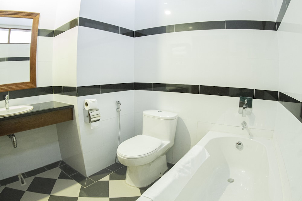 Superior Twin Room - Photo 11