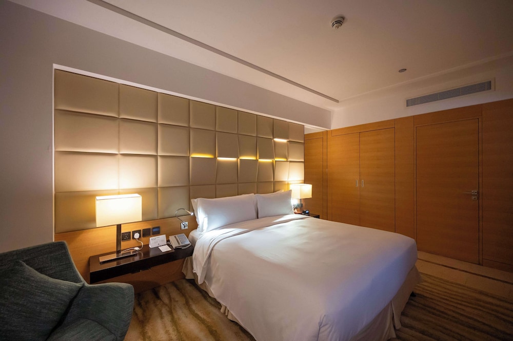 Room, 1 King Bed - Photo 11
