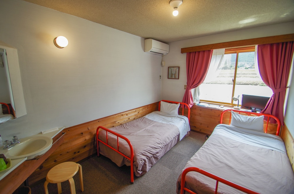 Twin Room with Shared Bathroom (Sink in Room)