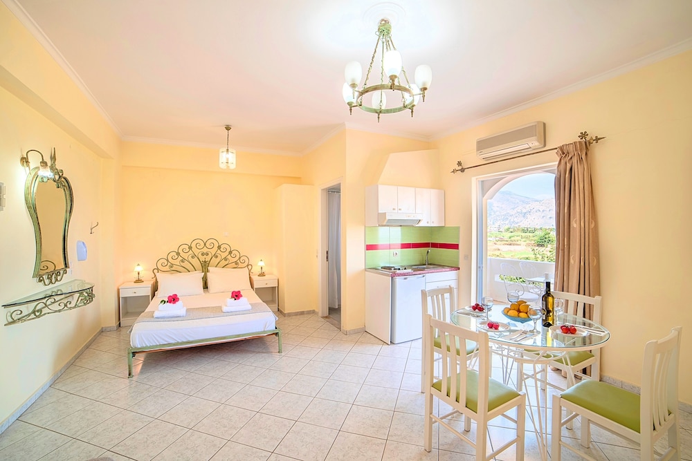 Panoramic Quadruple Room, Non Smoking