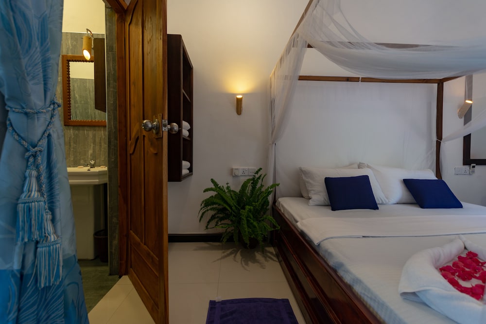 Deluxe Double Room, 1 Double Bed, Non Smoking, Garden View