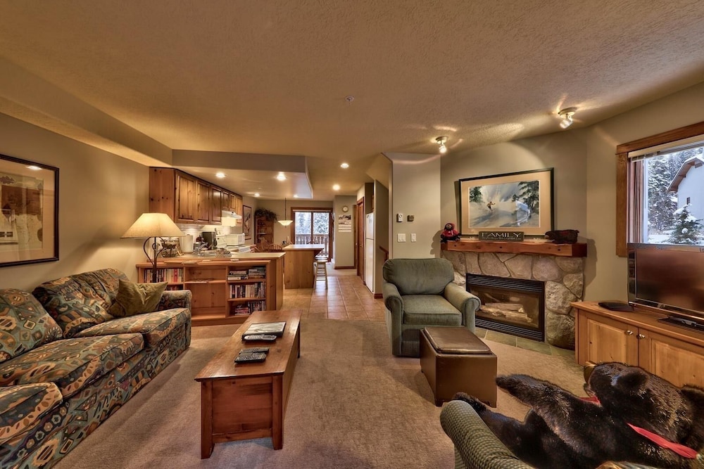 Townhome, 2 Bedrooms photo 1