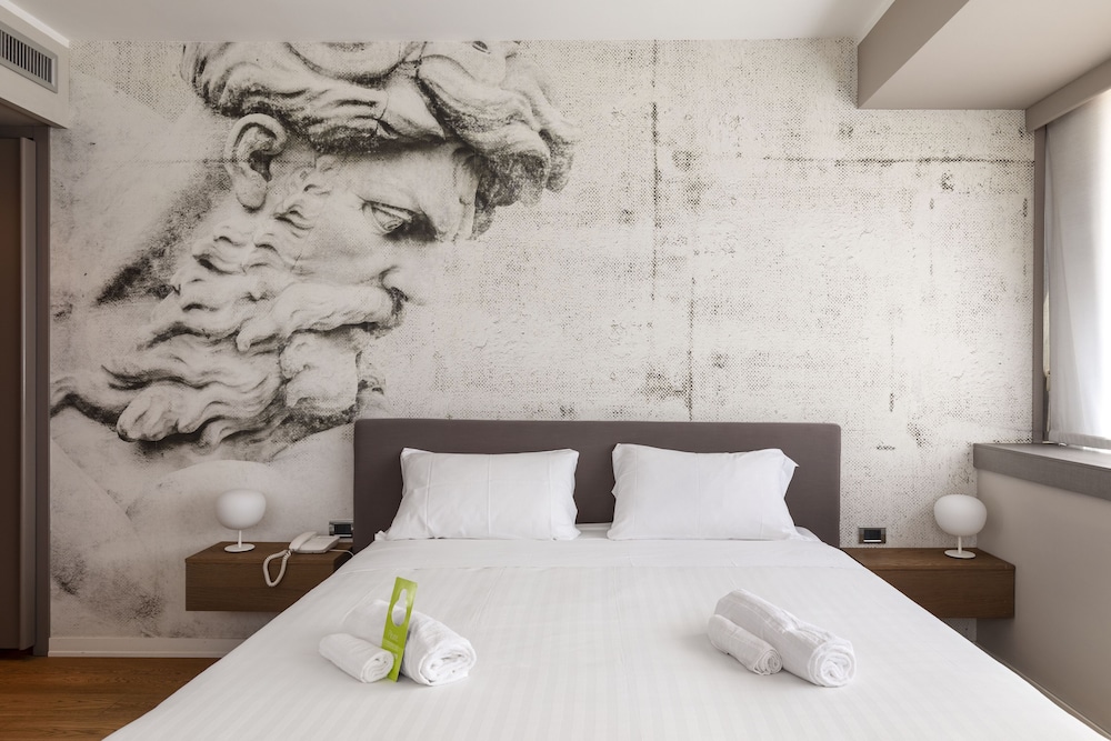Double Room - Photo 10