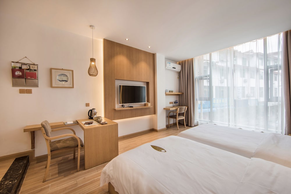 Standard Twin Room photo 3