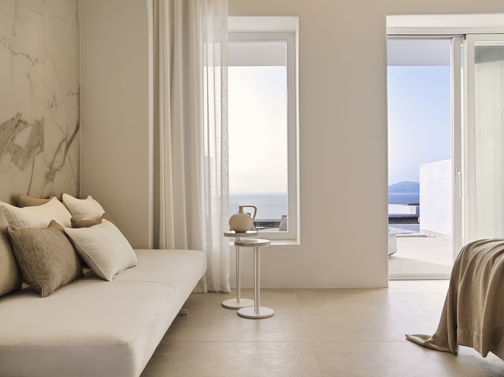 Suite, Private Pool, Sea View - Photo 14