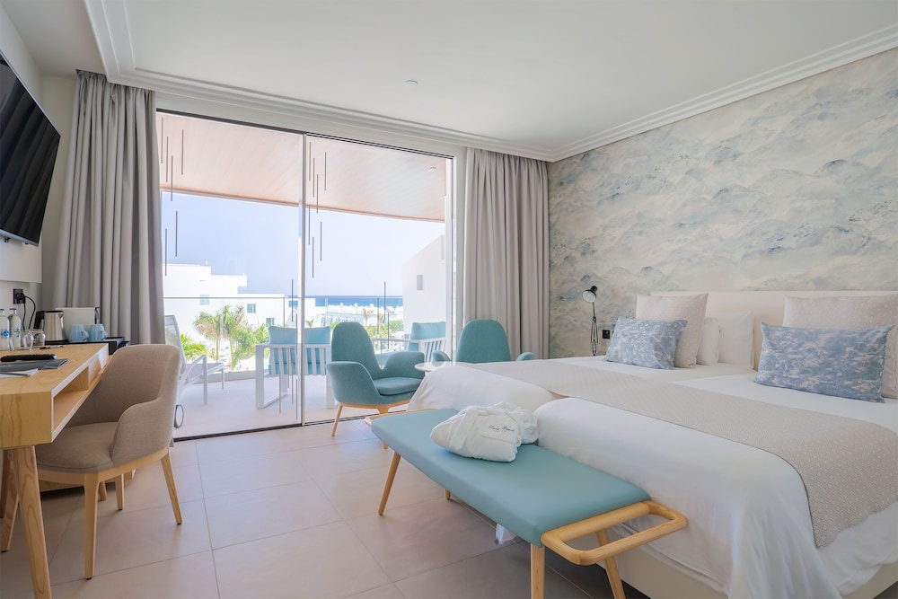 Standard Double Room, Garden View