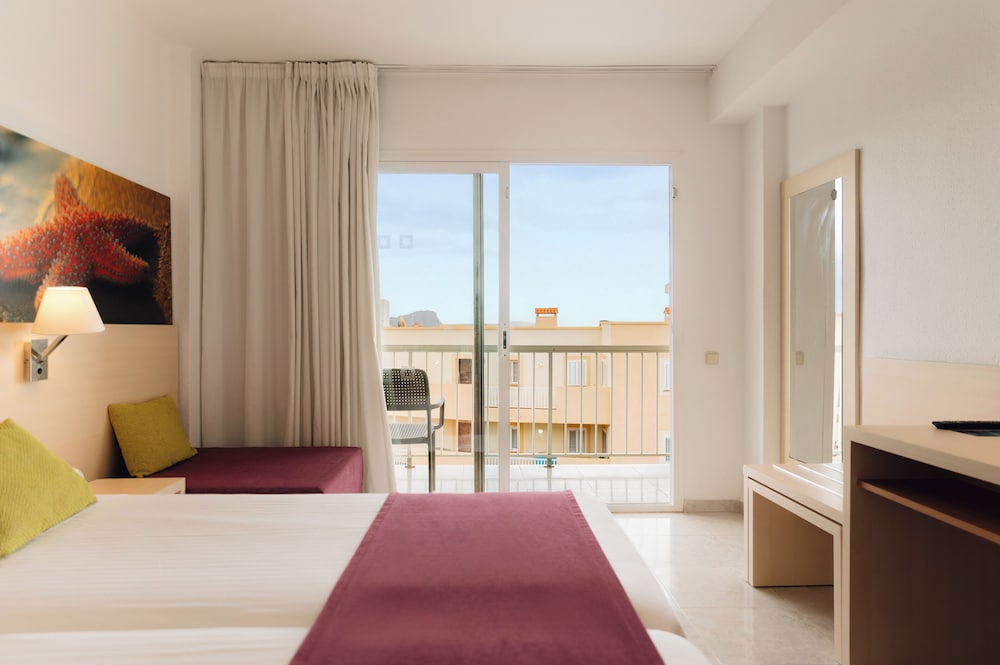 Superior Double Room, Pool View photo 2