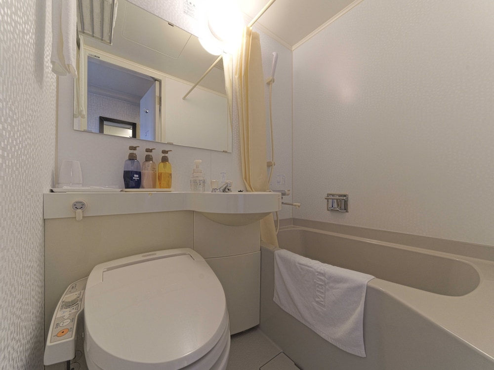 Superior Single Room, Non Smoking (For 1-2 People) - Photo 7