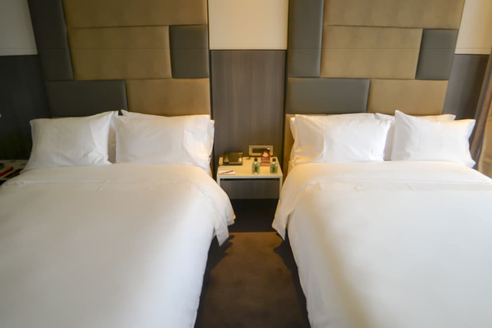 Superior Twin Room, 2 Double Beds photo 2