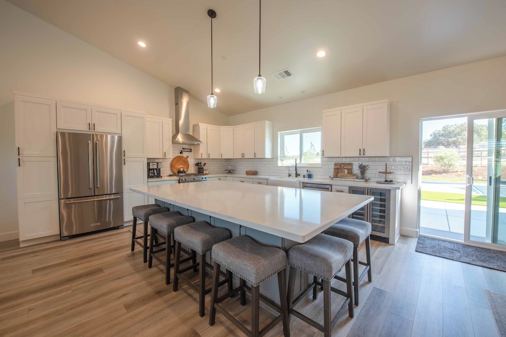 House, Multiple Beds, Pool Access, Pool View (Memory M'Acres)