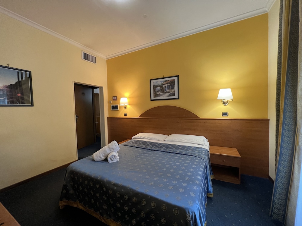 Basic Single Room