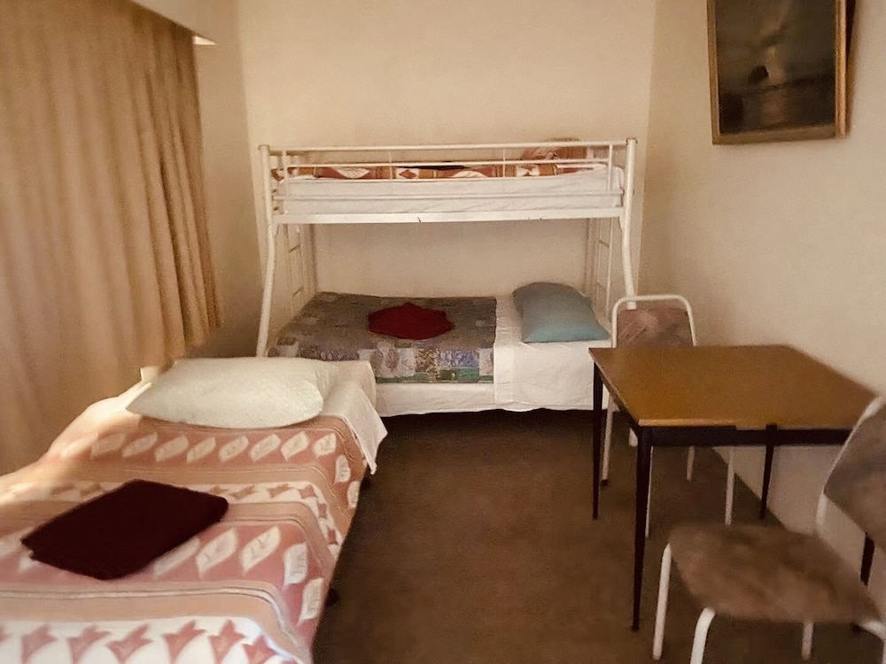 2 Bedroom Suite photo 3