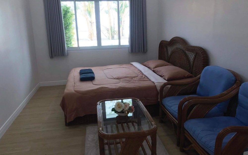Six-Bedroom Villa With Private Pool photo 1